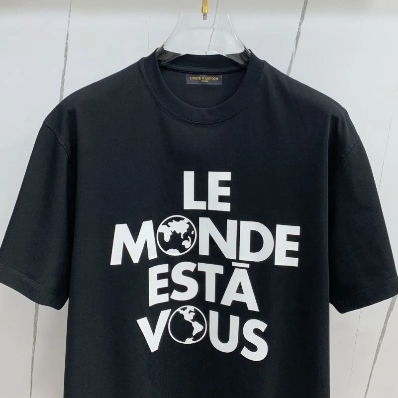 Louis Vuitton T-Shirts Resilient 134637
