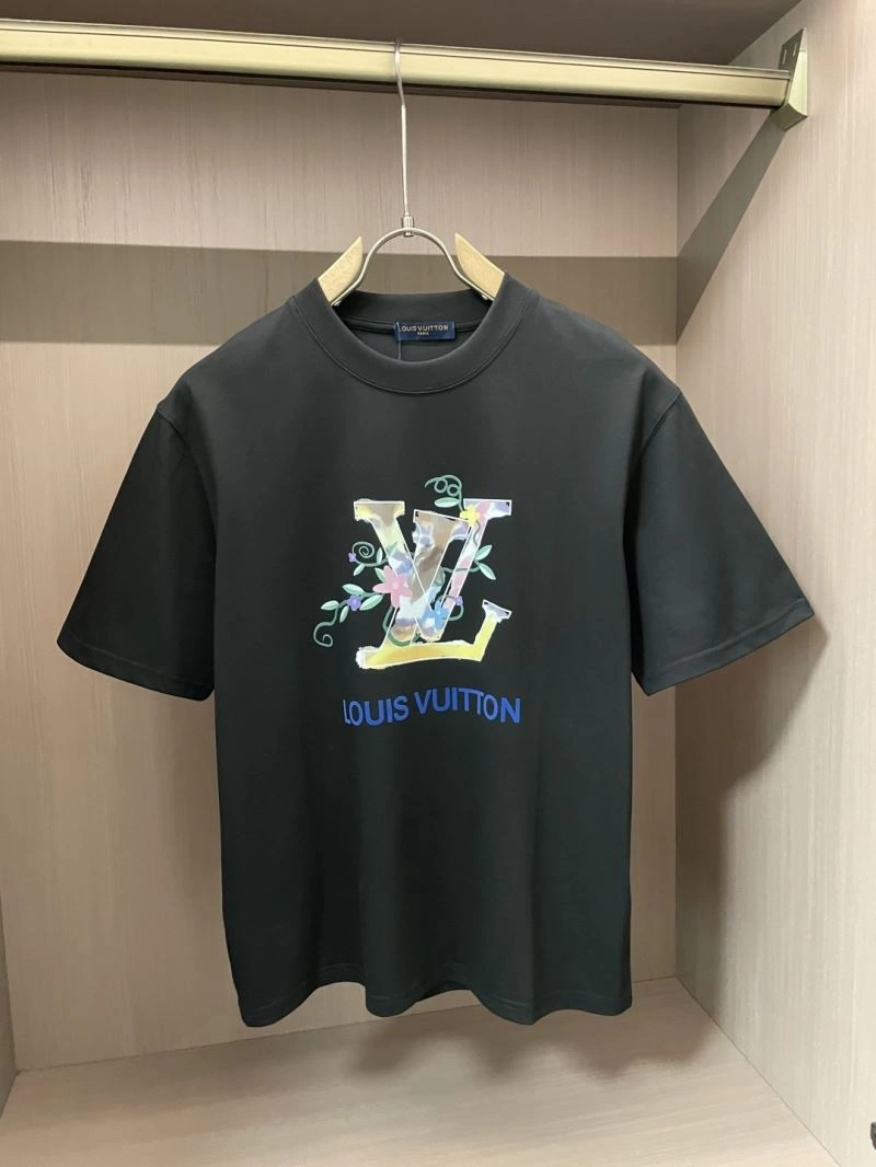 Supportive Louis Vuitton T-Shirts 134663