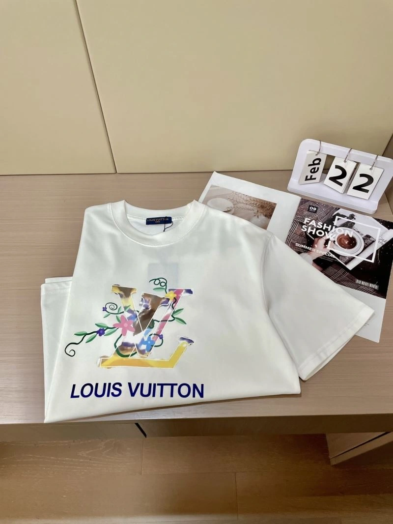 Supportive Louis Vuitton T-Shirts 134663