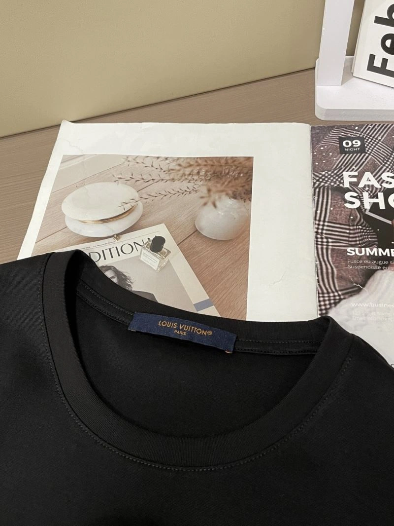 Louis Vuitton T-Shirts OnTrend 134666