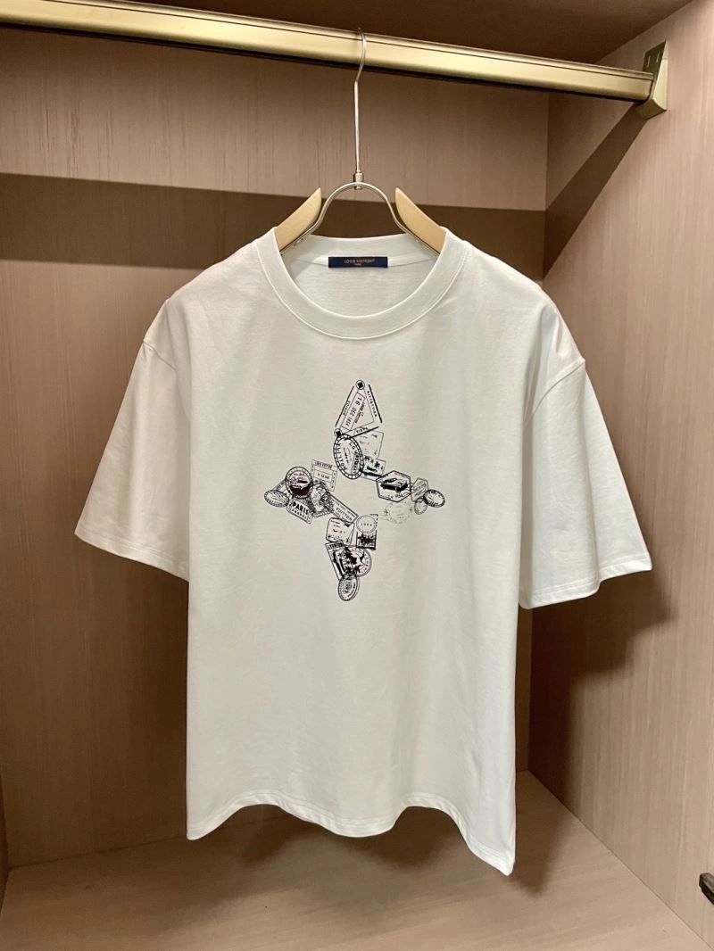 Elegant Louis Vuitton T-Shirts 134659