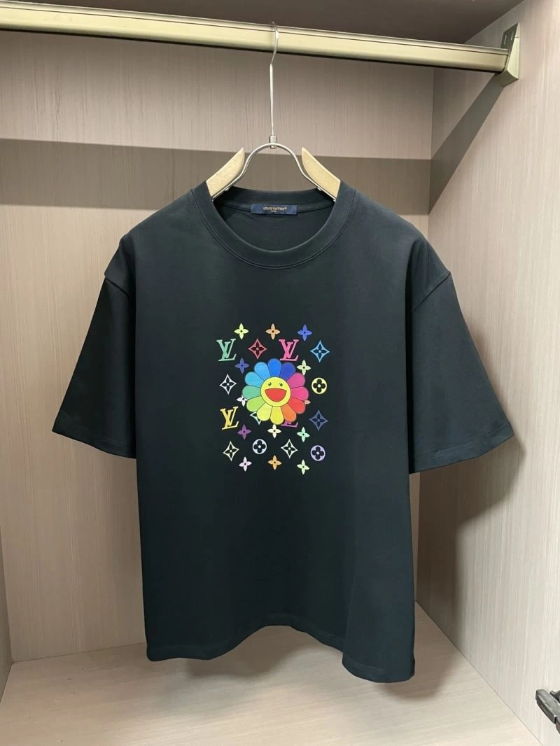 Louis Vuitton T-Shirts UrbanChic 134652
