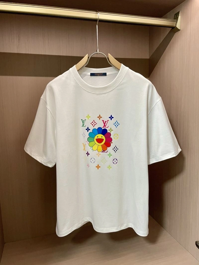 Louis Vuitton T-Shirts UrbanChic 134652