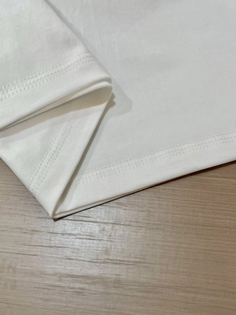 Louis Vuitton T-Shirts UrbanChic 134652