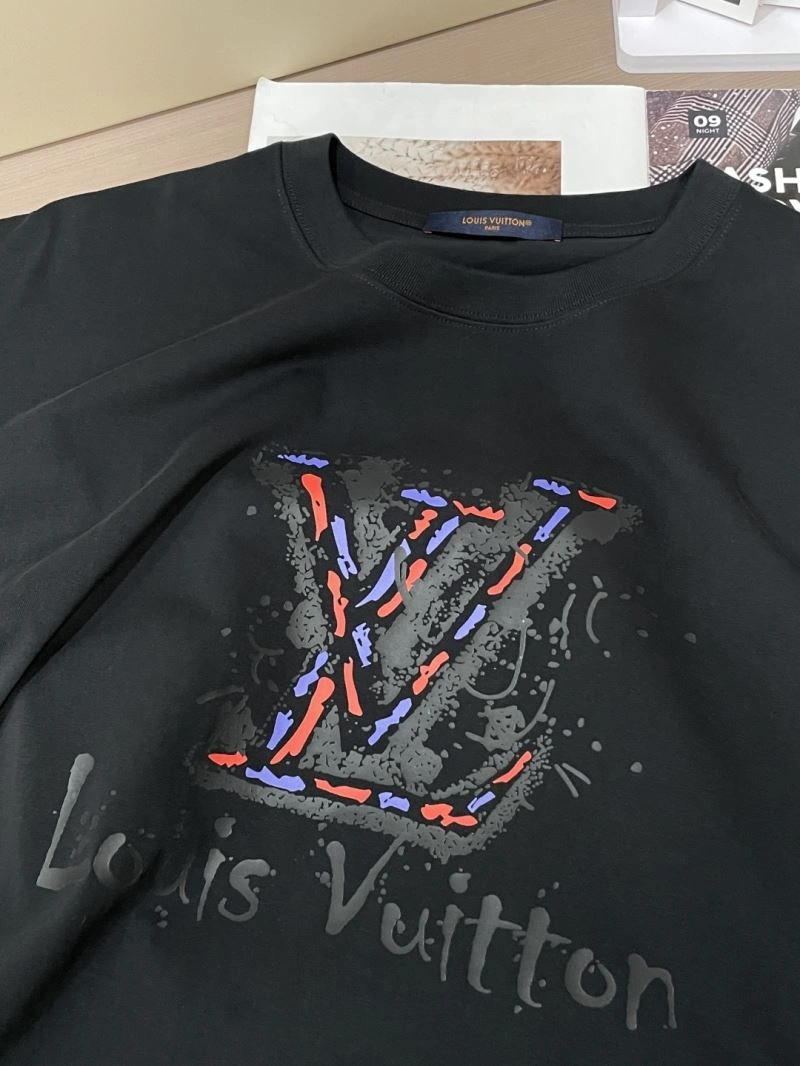 Louis Vuitton T-Shirts WellDesigned 134644