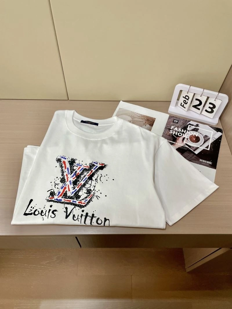 Louis Vuitton T-Shirts WellDesigned 134644