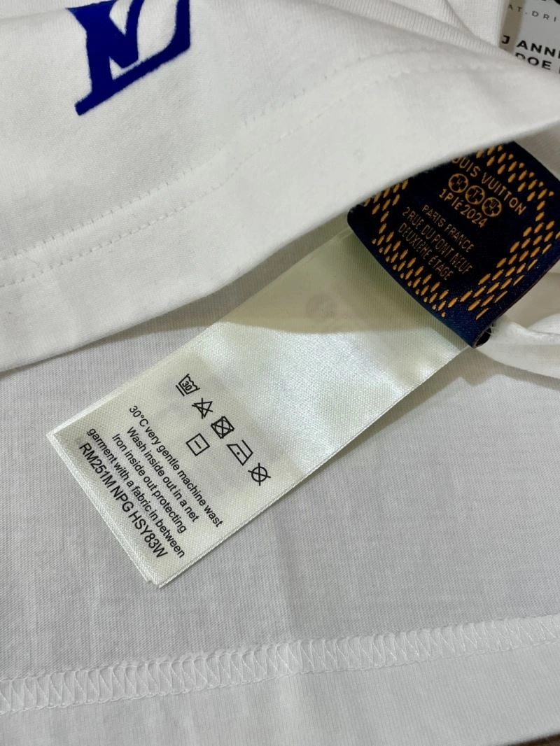 Original Louis Vuitton T-Shirts 134642