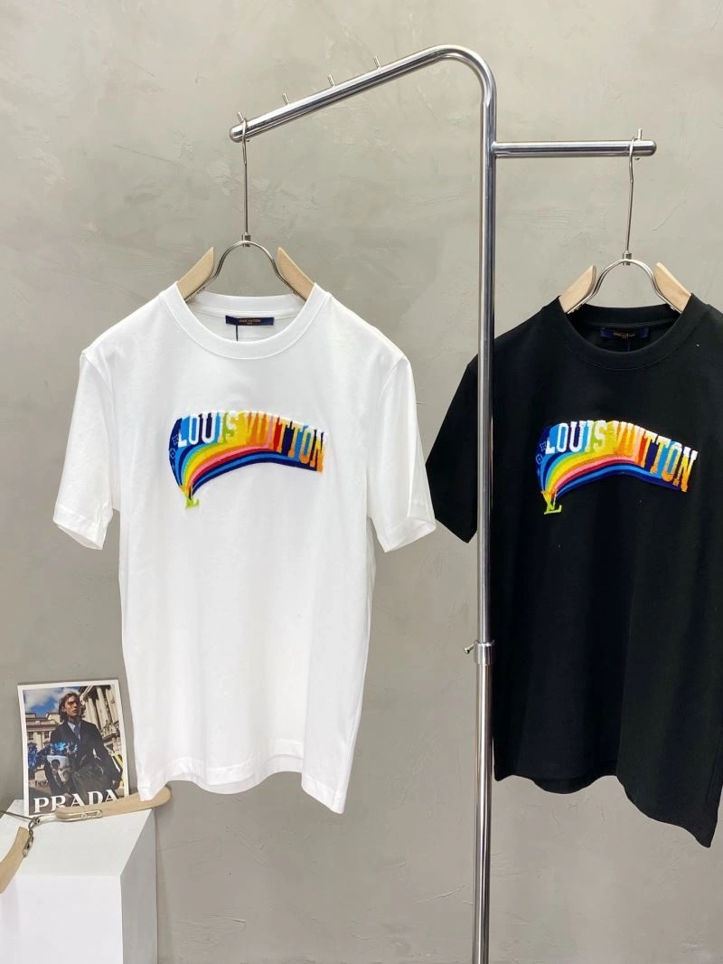 Sophisticated Louis Vuitton T-Shirts 134664