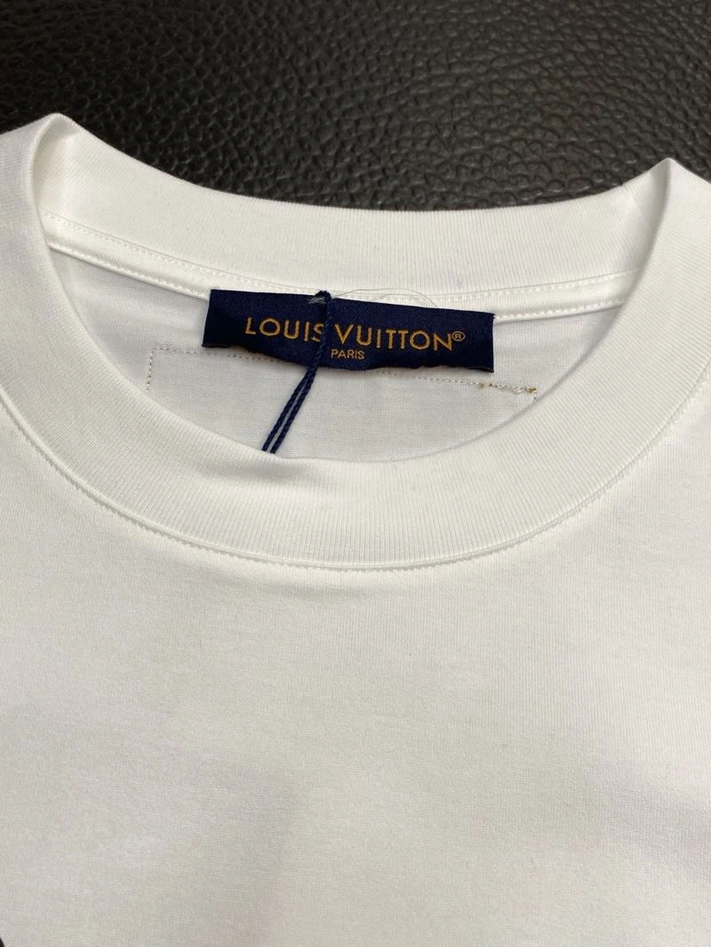 Breathable Louis Vuitton T-Shirts 134661