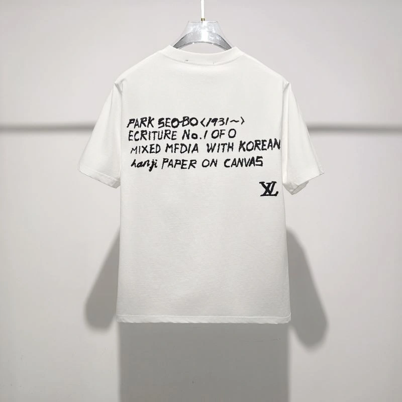 Louis Vuitton T-Shirts Snug 134635