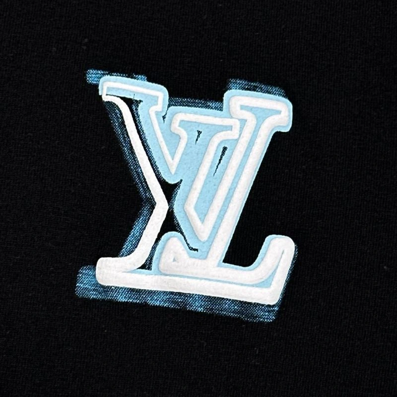 Sustainable Louis Vuitton T-Shirts 134636