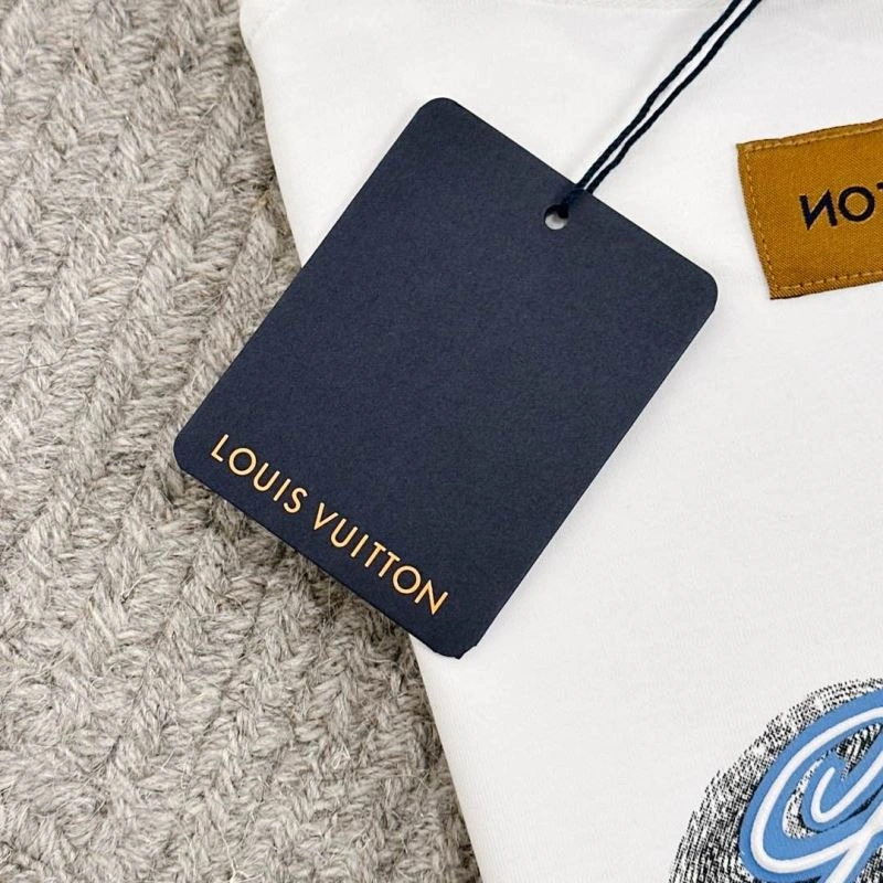 Original Louis Vuitton T-Shirts 134633