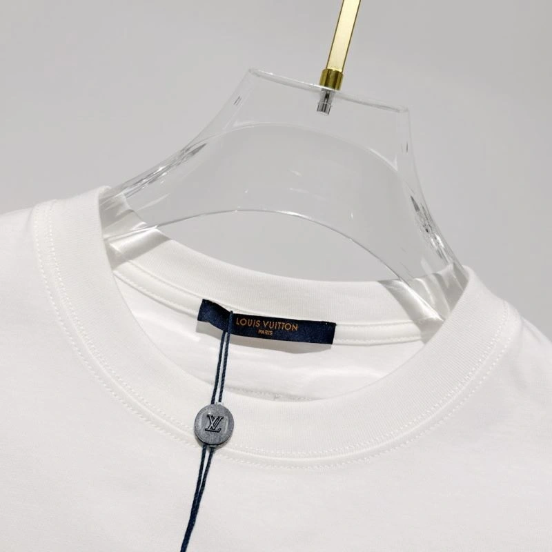 Louis Vuitton T-Shirts Breathable 134632