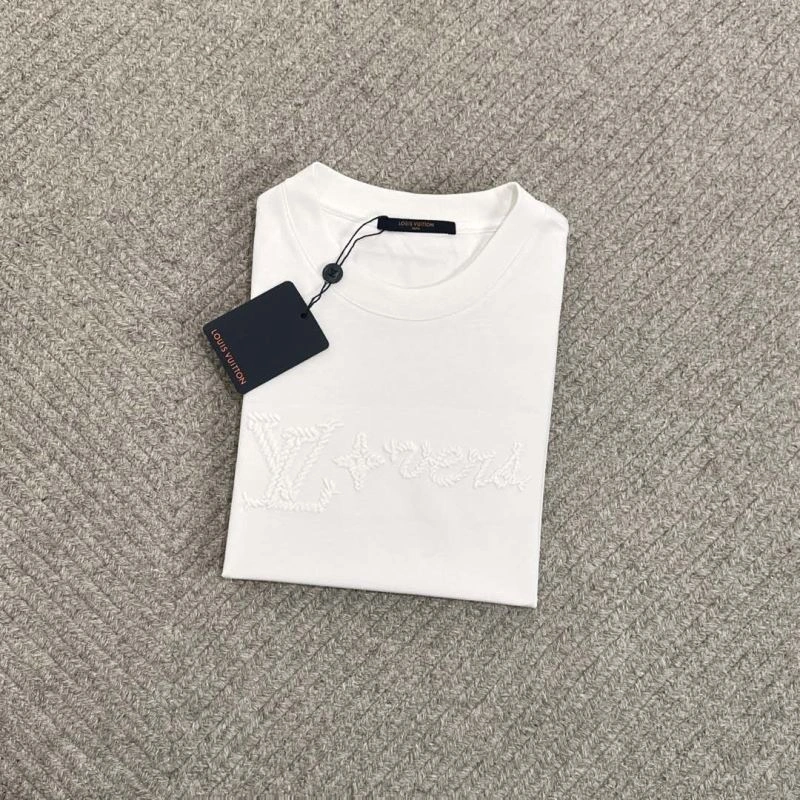 Louis Vuitton T-Shirts Breathable 134632
