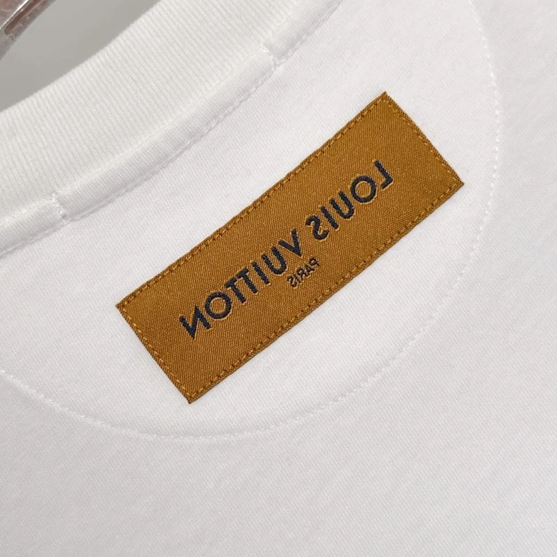 Louis Vuitton T-Shirts Breathable 134632