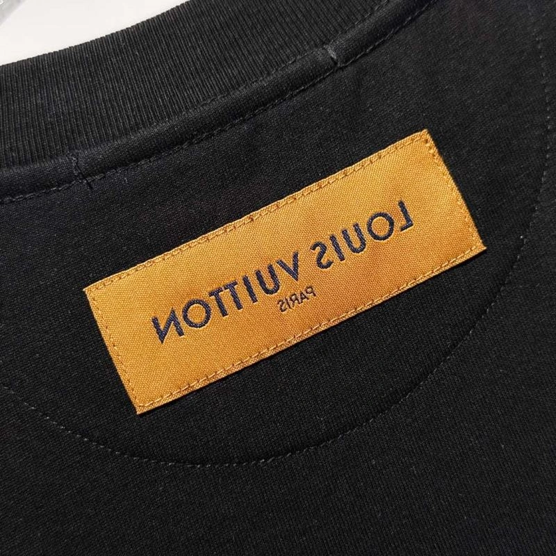 Louis Vuitton T-Shirts Premium 134631