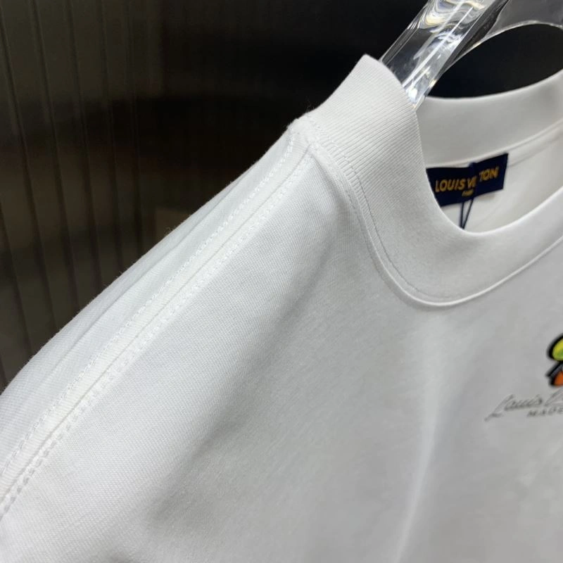 Louis Vuitton T-Shirts Durable 134628
