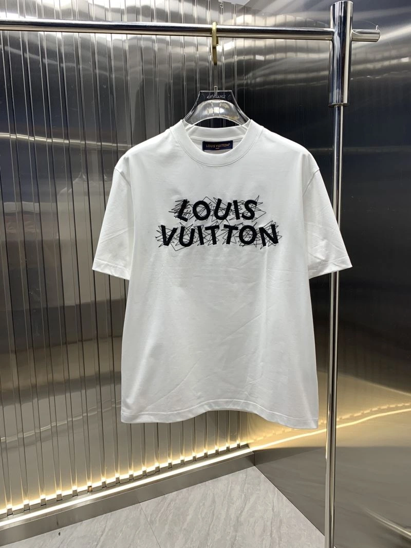 Compact Louis Vuitton T-Shirts 134613