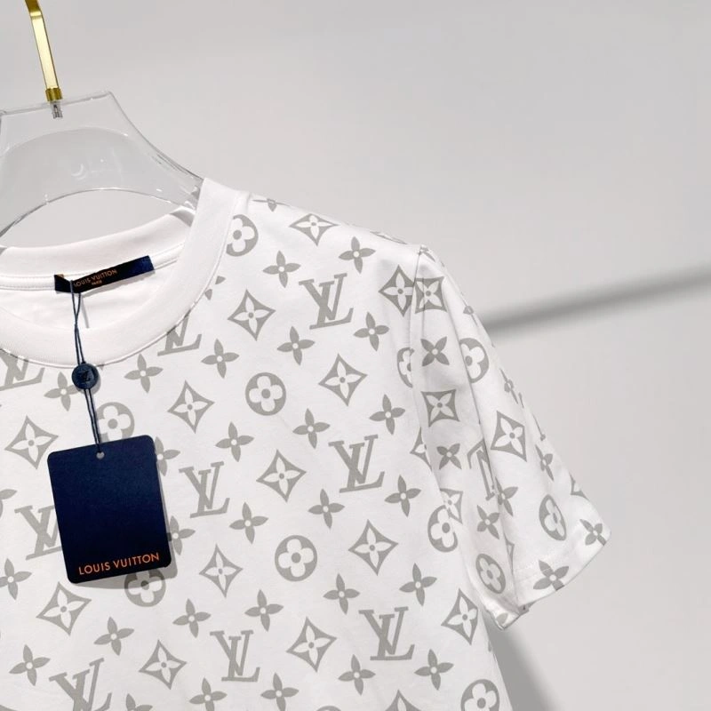 Louis Vuitton T-Shirts TravelReady 134616