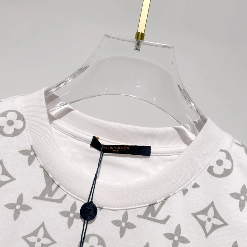 Louis Vuitton T-Shirts TravelReady 134616