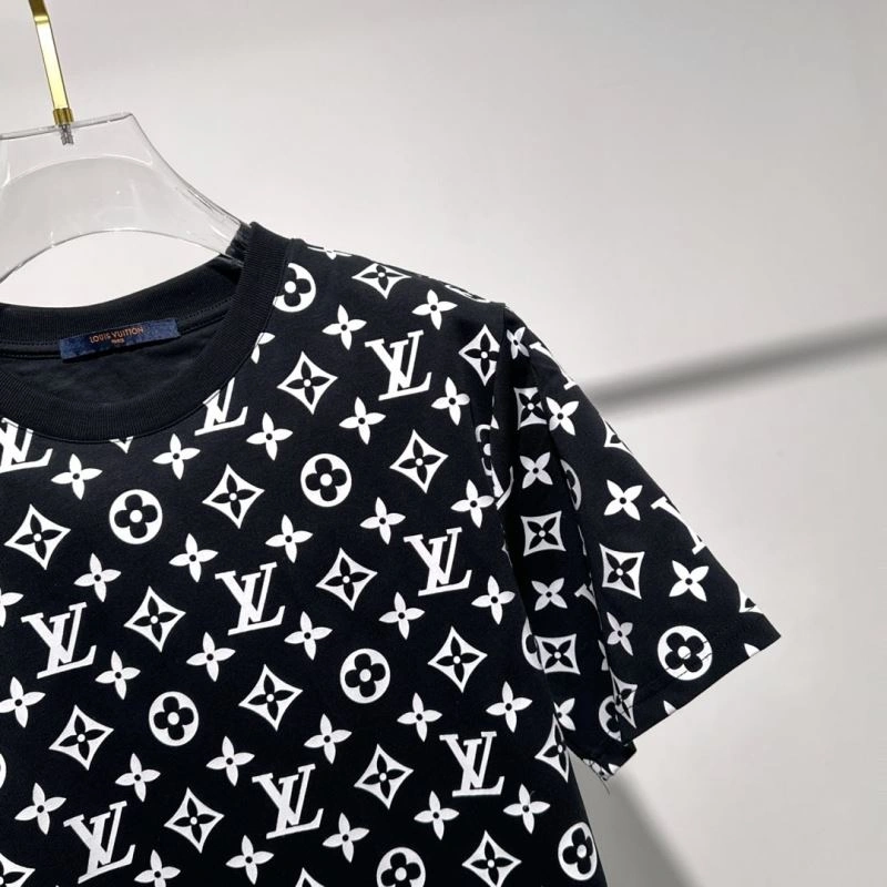 Louis Vuitton T-Shirts GoAnywhere 134612
