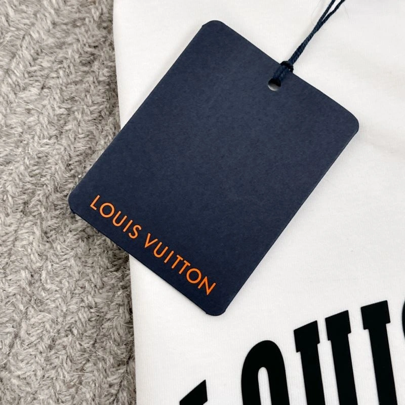 Refined Louis Vuitton T-Shirts 134620