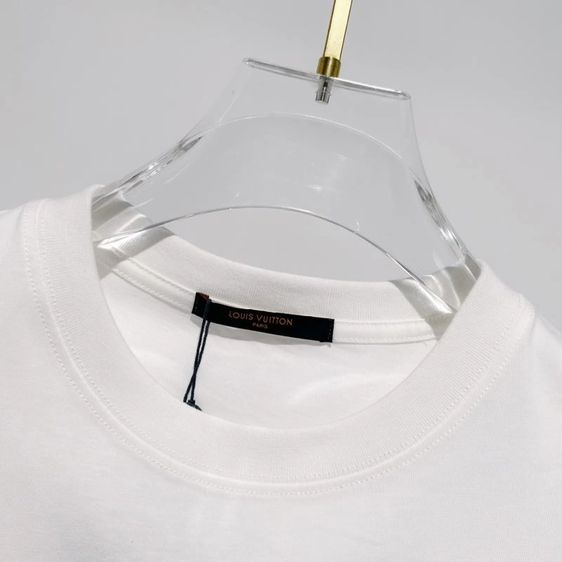 Refined Louis Vuitton T-Shirts 134620