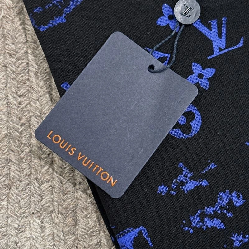 Louis Vuitton T-Shirts Modern 134602
