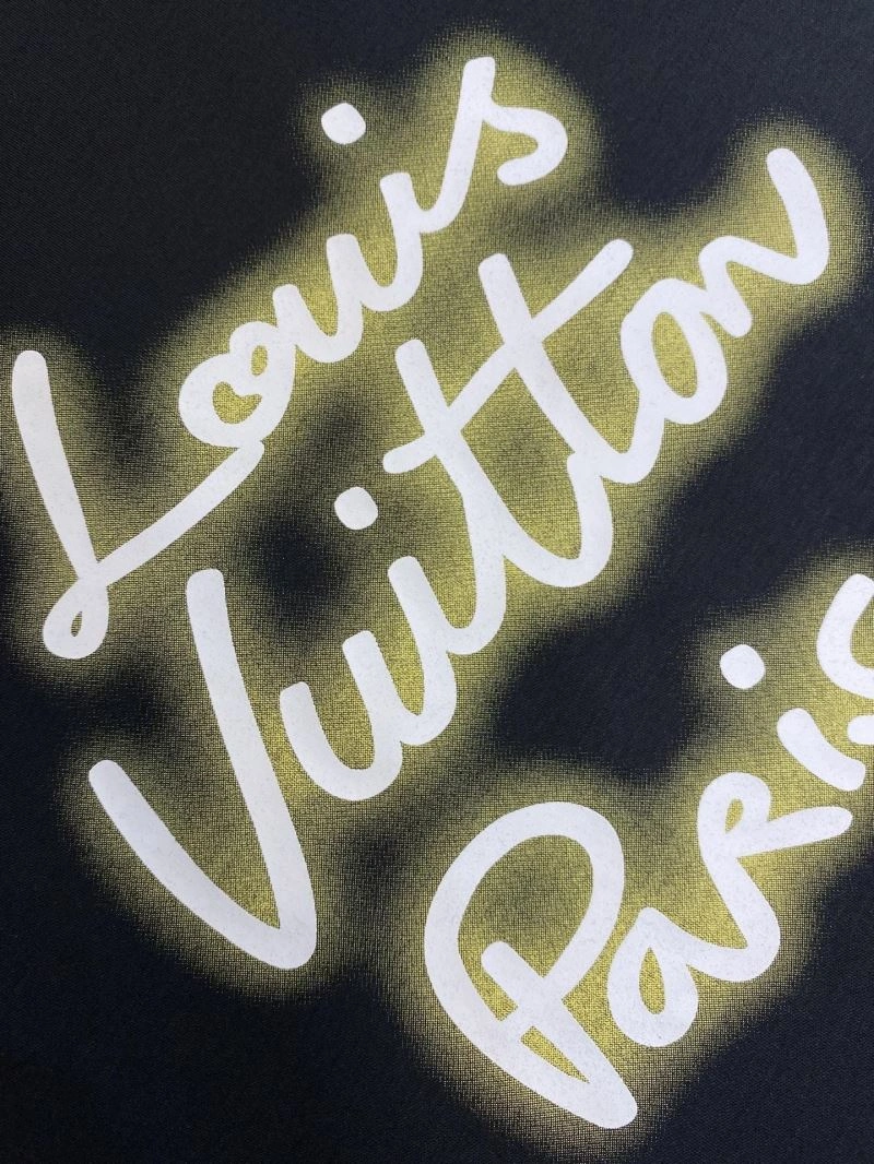 Louis Vuitton T-Shirts Breathable 134609