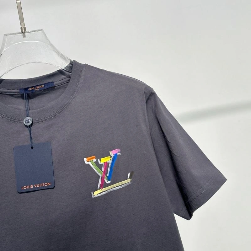 Louis Vuitton T-Shirts Fashionable 134625