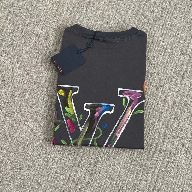 Louis Vuitton T-Shirts Fashionable 134625