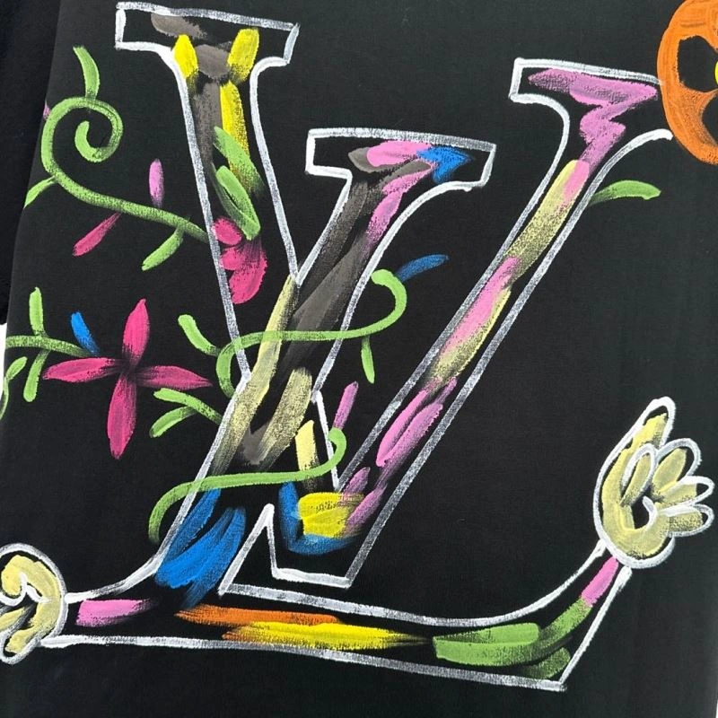 Supportive Louis Vuitton T-Shirts 134614