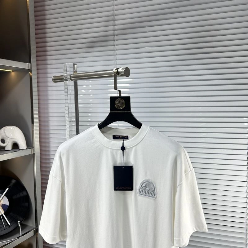 Louis Vuitton T-Shirts Upgraded 134598