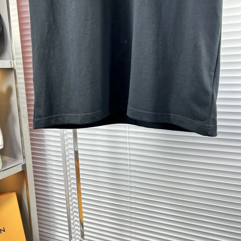 Louis Vuitton T-Shirts AllSeason 134617