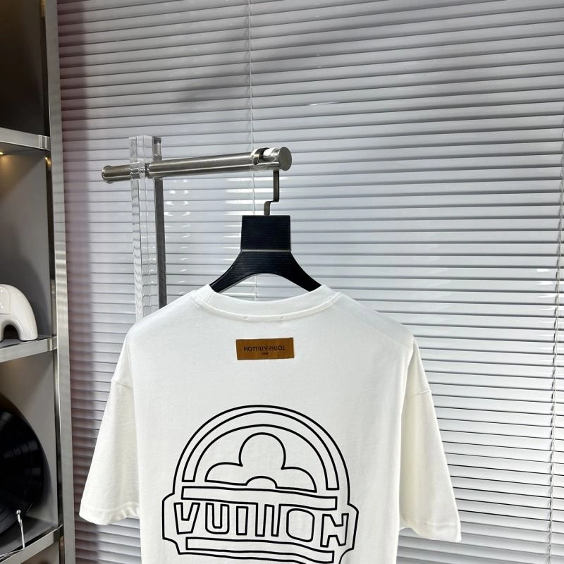 Bold Louis Vuitton T-Shirts 134603