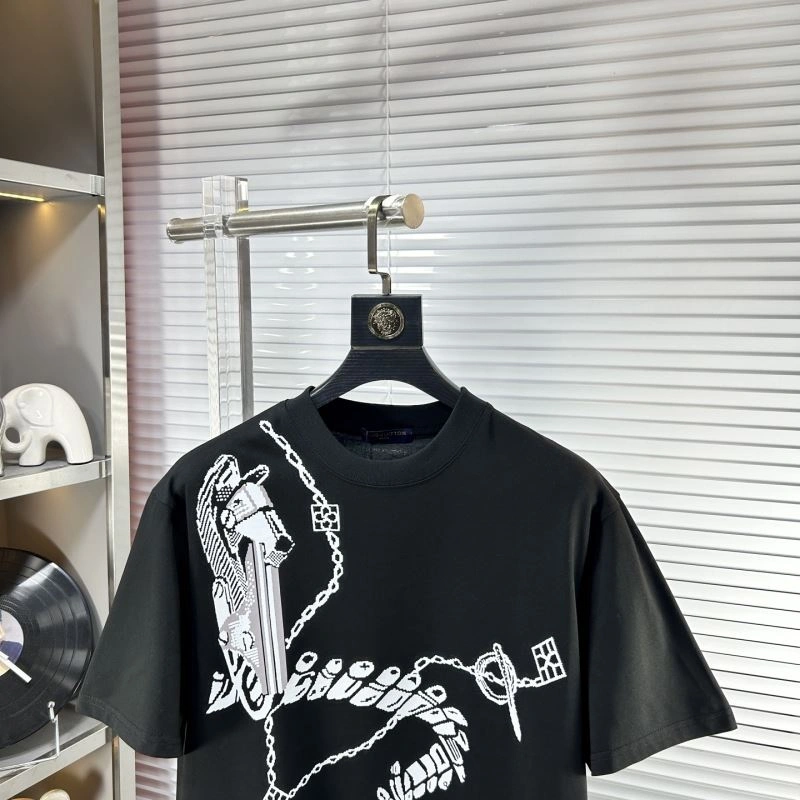 Louis Vuitton T-Shirts OnTrend 134597