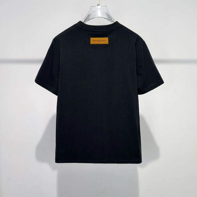 Stretchable Louis Vuitton T-Shirts 134608