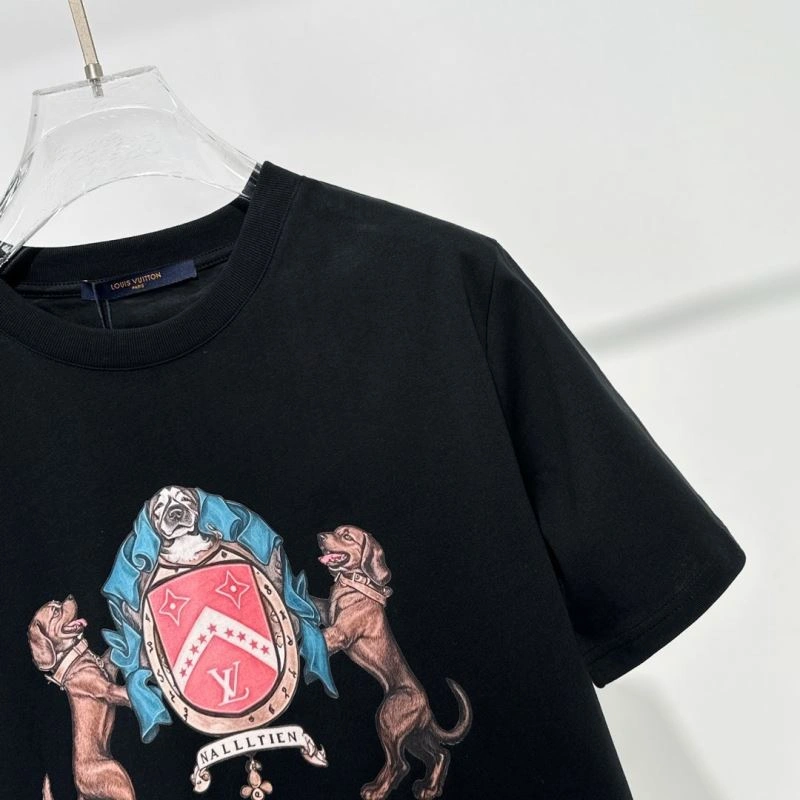 Stretchable Louis Vuitton T-Shirts 134608