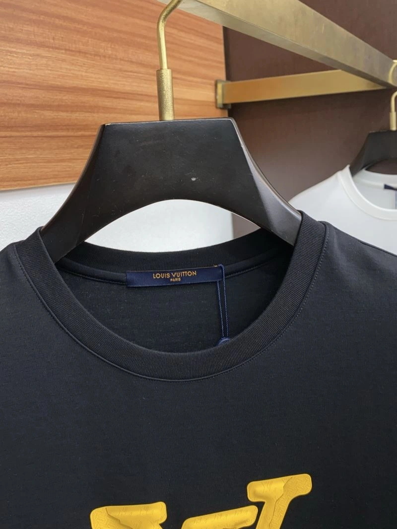 RelaxedFit Louis Vuitton T-Shirts 134604