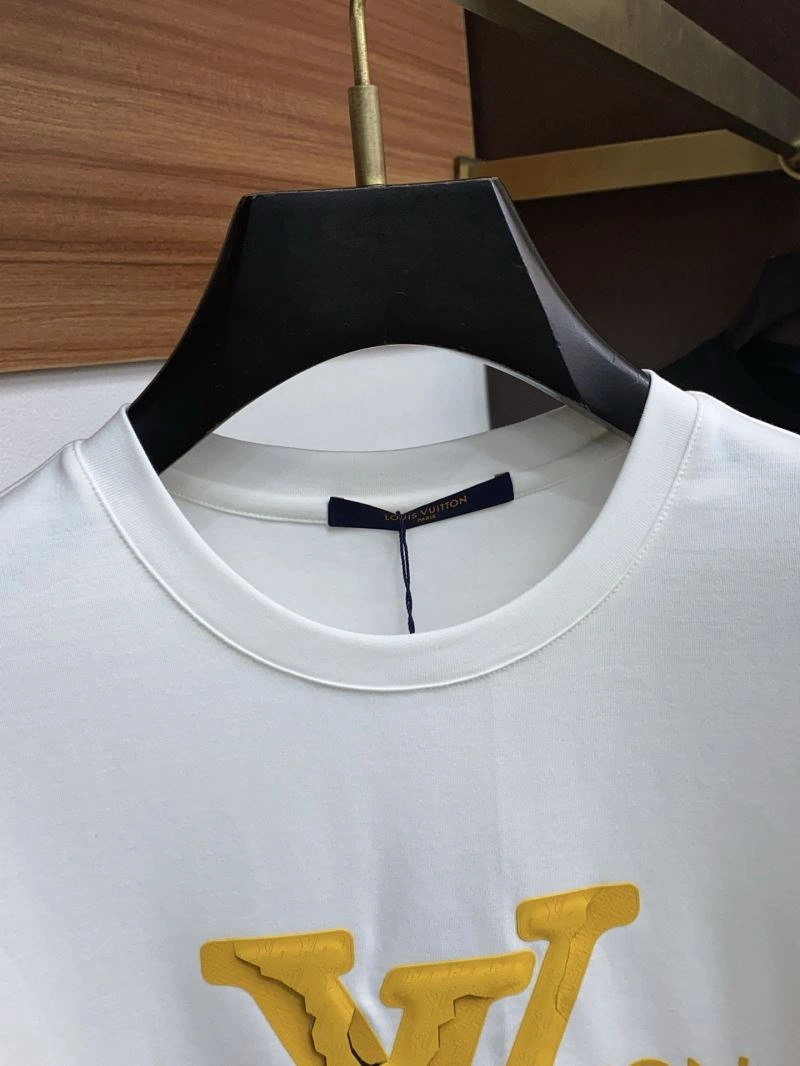 AllSeason Louis Vuitton T-Shirts 134607