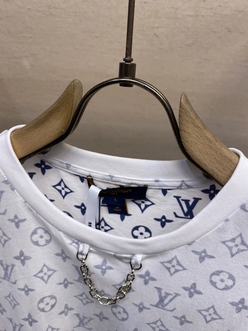 Trendy Louis Vuitton T-Shirts 134594