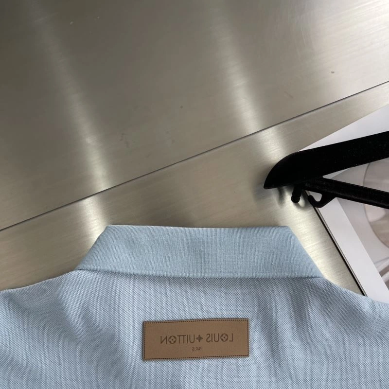 Versatile Louis Vuitton T-Shirts 134593