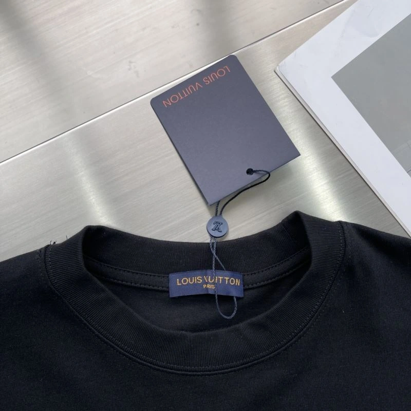 Stylish Louis Vuitton T-Shirts 134592