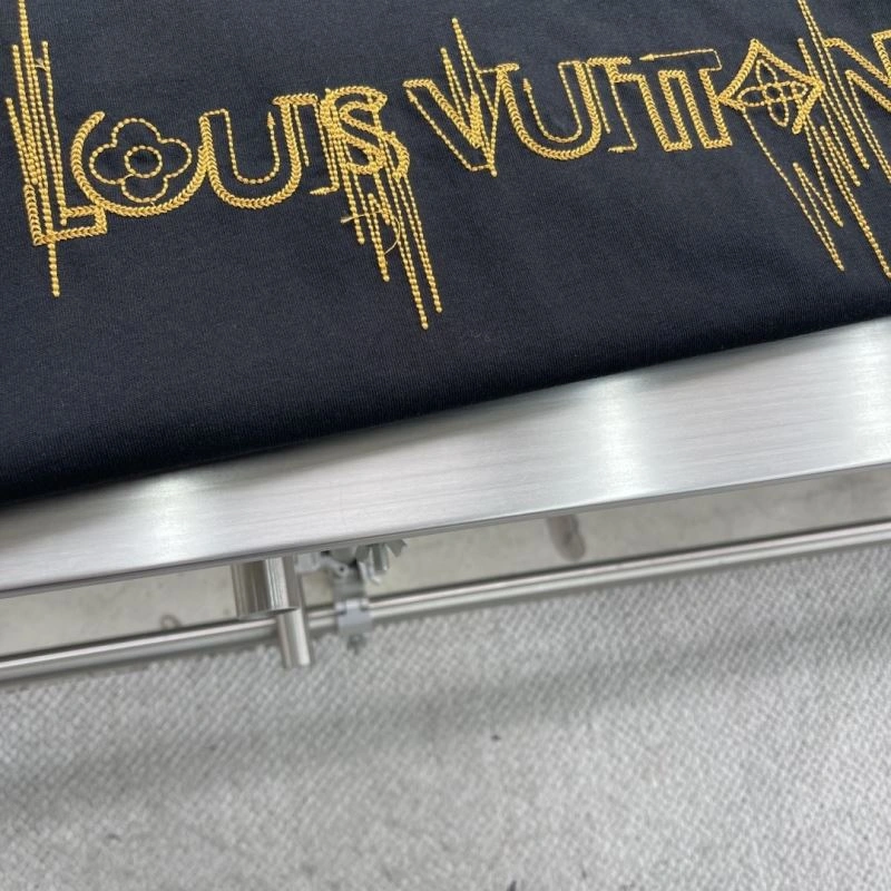 Stylish Louis Vuitton T-Shirts 134592