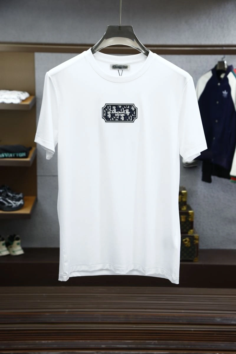 OnTrend Louis Vuitton T-Shirts 134590