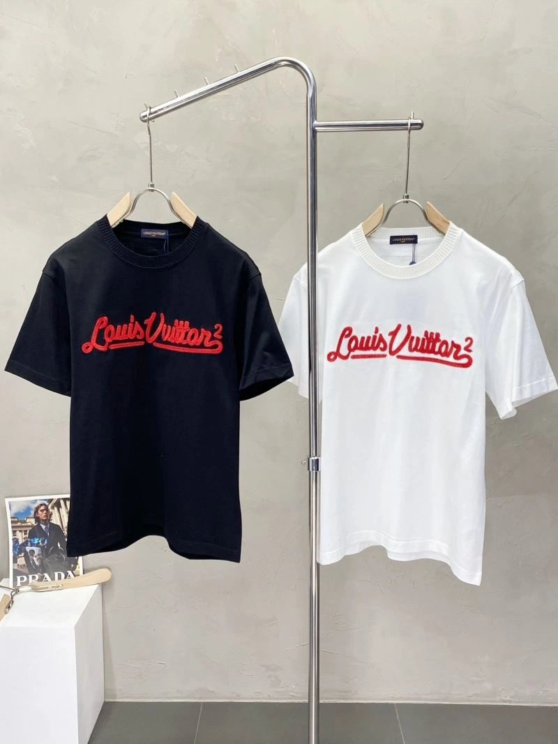 Stretchable Louis Vuitton T-Shirts 134578