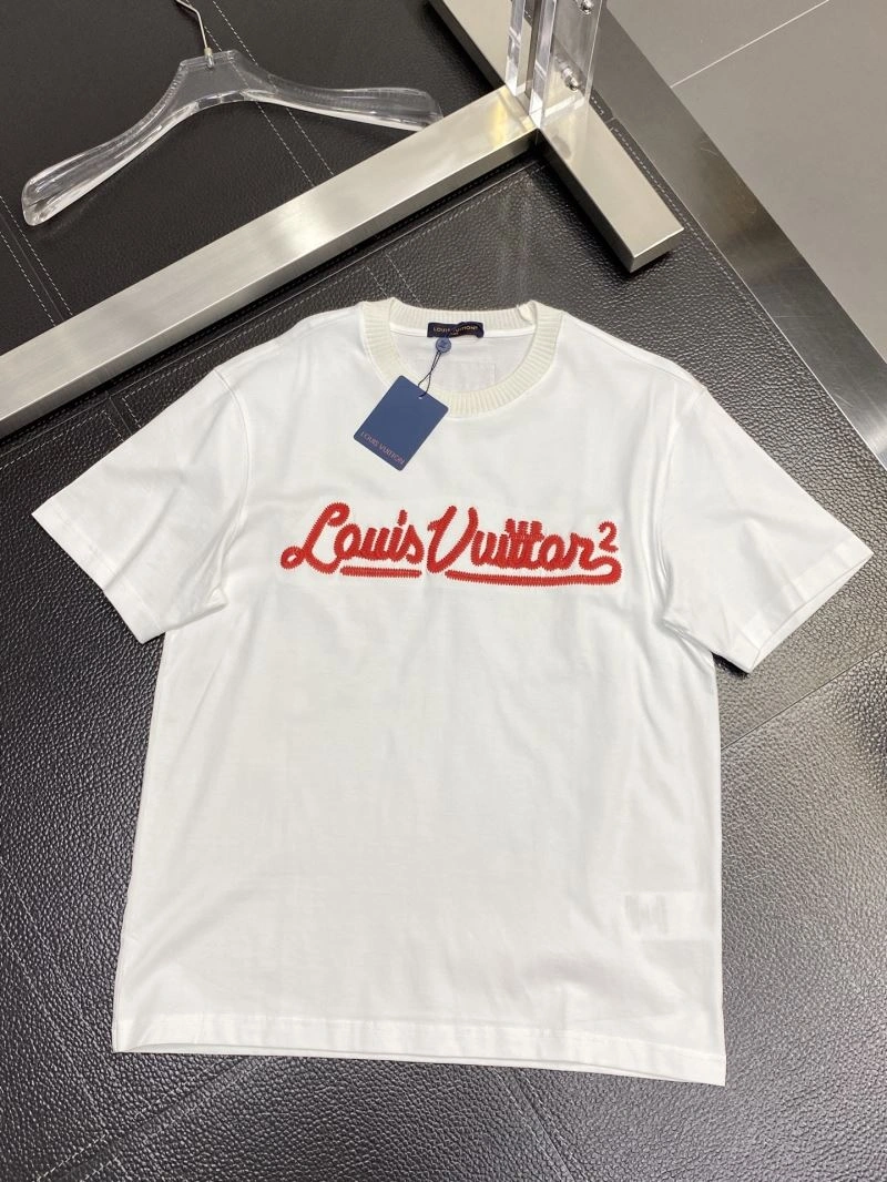 Stretchable Louis Vuitton T-Shirts 134578