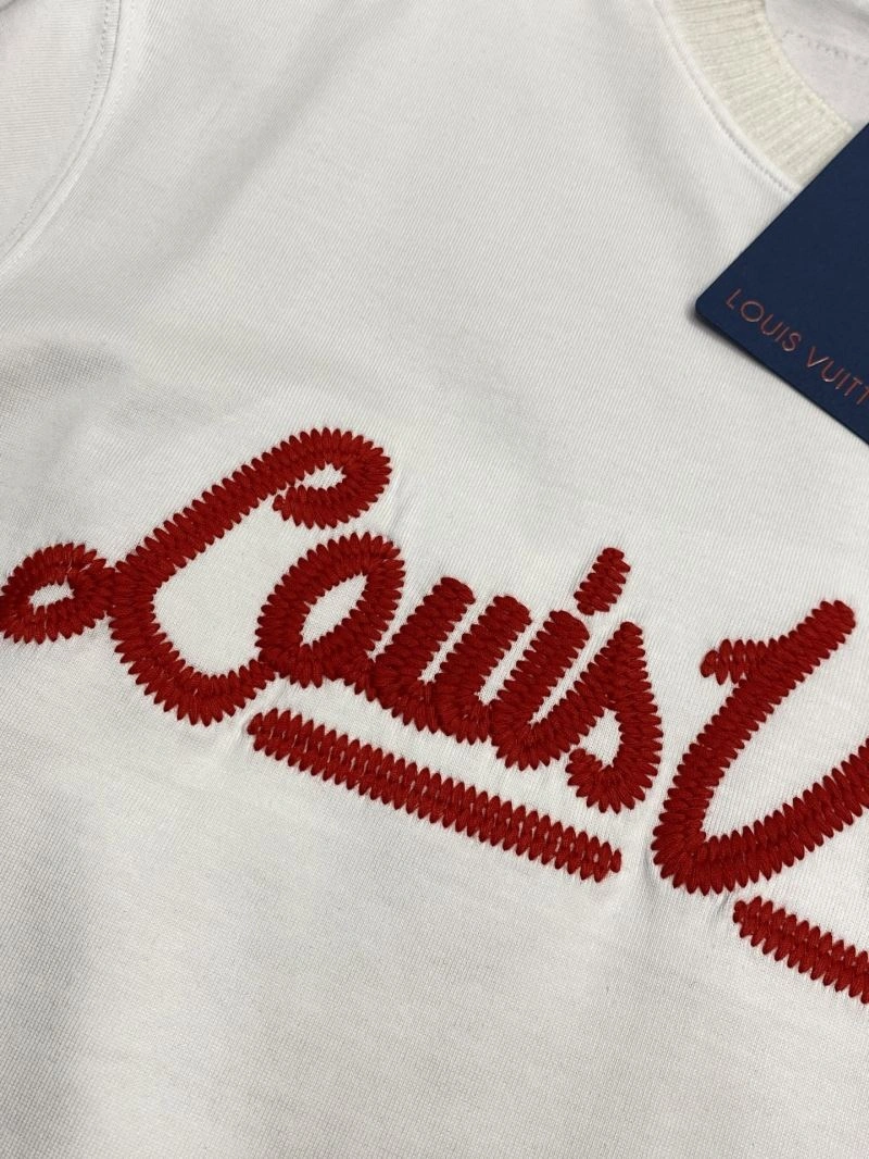 Stretchable Louis Vuitton T-Shirts 134578