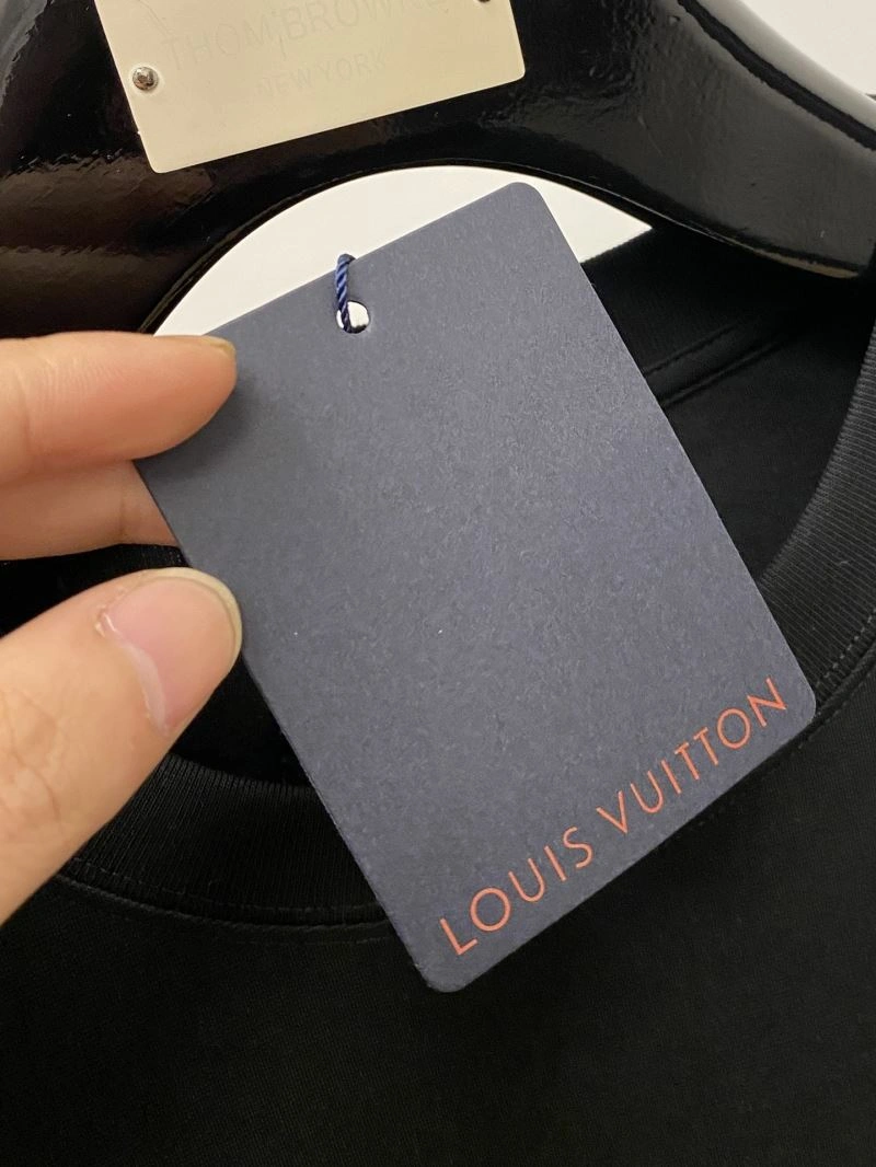 NewStyle Louis Vuitton T-Shirts 134571