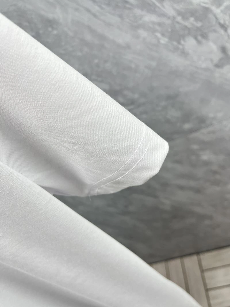 Packable Louis Vuitton T-Shirts 134568